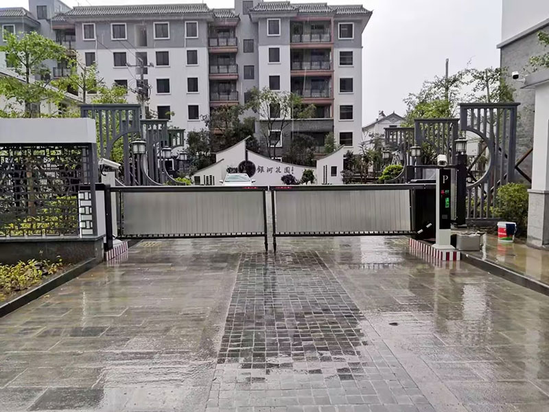 鹤庆银河花园小区